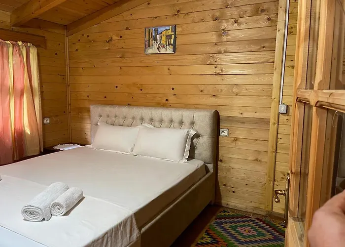 山林小屋 Uji I Panjes Llogara Vlorë