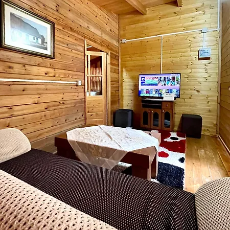 Uji I Panjes Llogara Lodge *